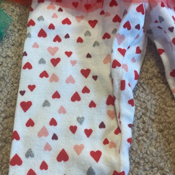 Carters Valentines & St.Patty’s Day Bundle 6mo - Picture 4 of 5